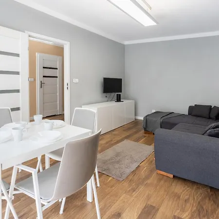 Beautiful Avia With Balcony In Cracow Apartamento *