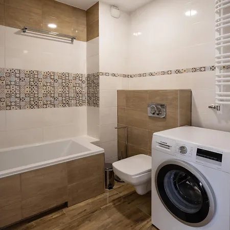 Beautiful Avia With Balcony In Cracow *