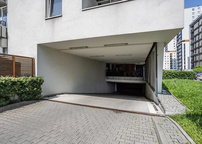 Beautiful Avia With Balcony In Cracow 아파트 크라쿠프