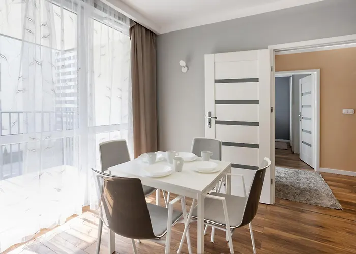 Beautiful Avia With Balcony In Cracow 아파트 크라쿠프