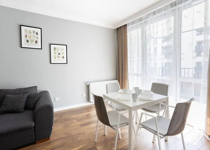 Beautiful Avia With Balcony In Cracow