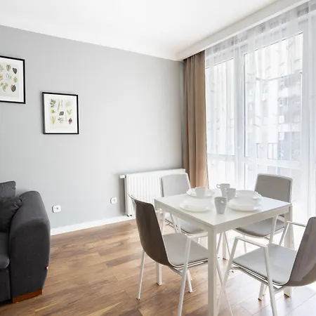 Beautiful Avia With Balcony In Cracow