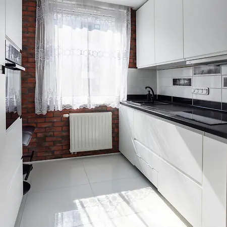 Apartment Beautiful Avia With Balcony In Cracow Krakau