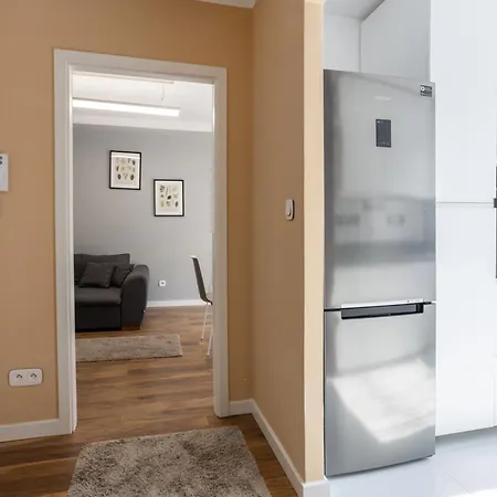 Apartment Beautiful Avia With Balcony In Cracow *